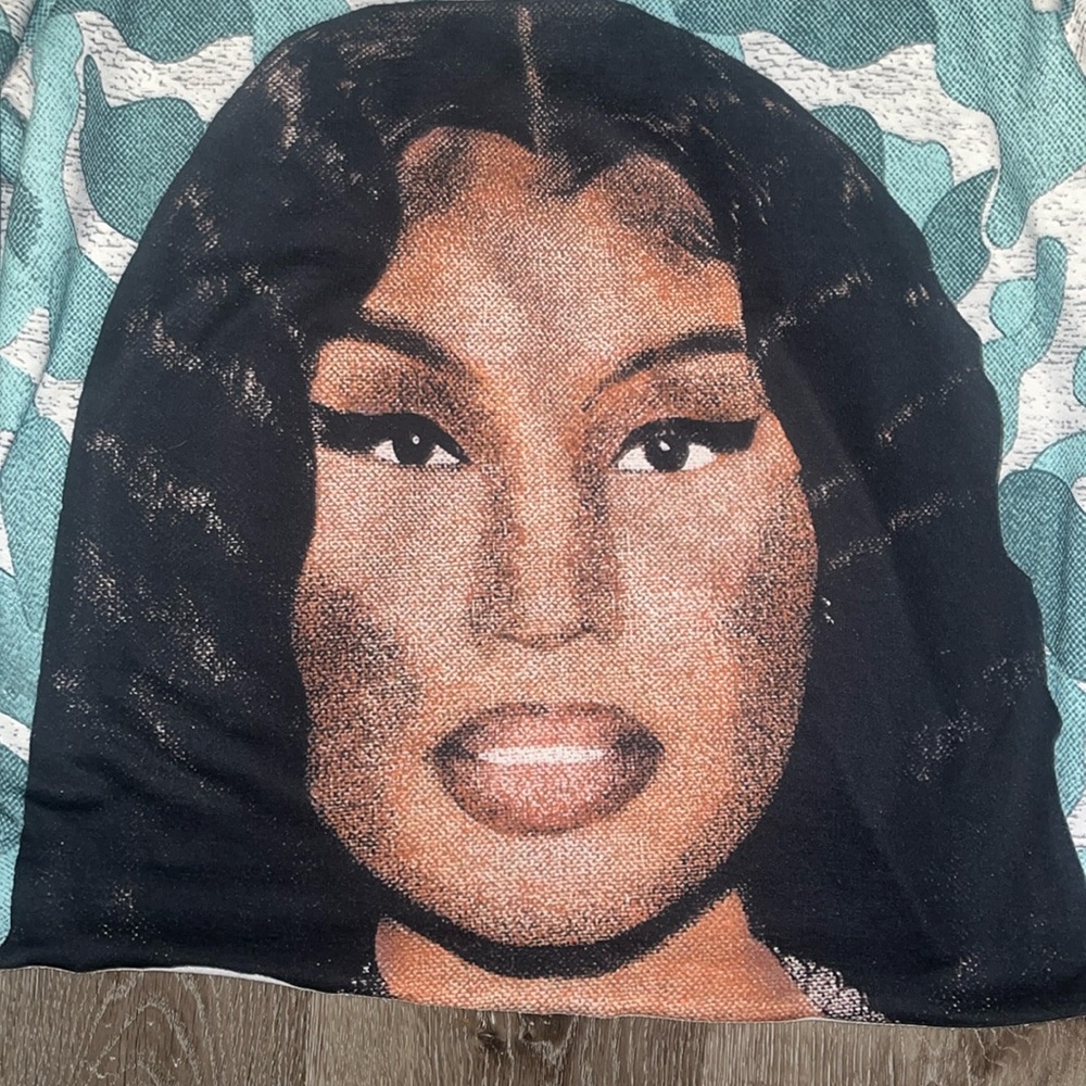 Nicki Minaj, Oversized, long sleeve, jersey cotton, women’s Tshirt. NEVER WORE